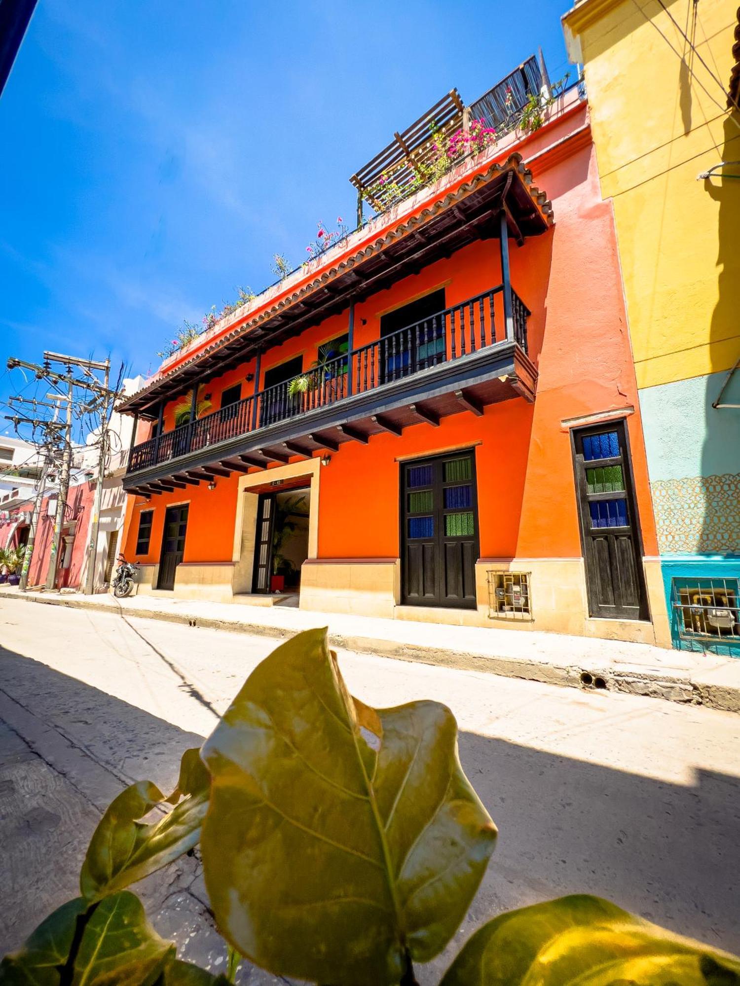 The Orange House Santa Marta Hotel Bagian luar foto